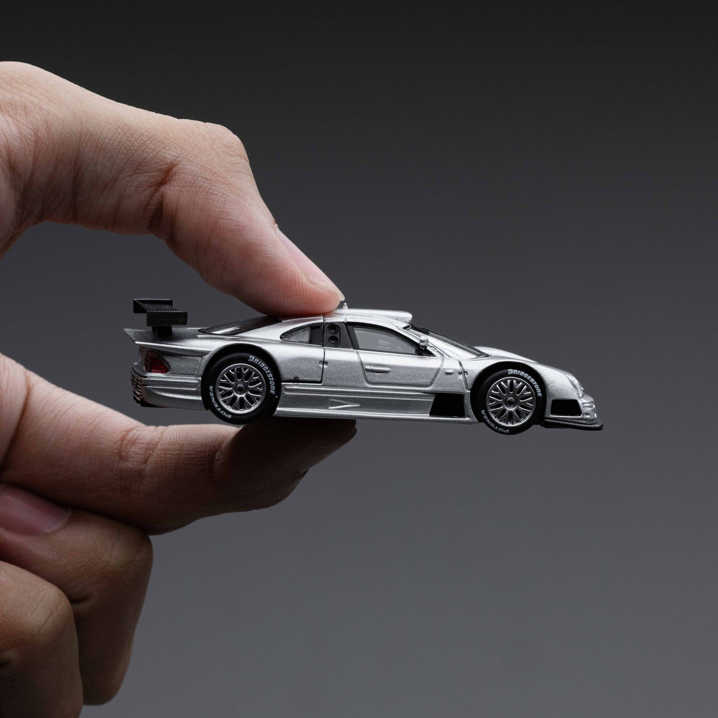 Pop Race 1:64 Mercedes-Benz AMG CLK GTR in Silver
