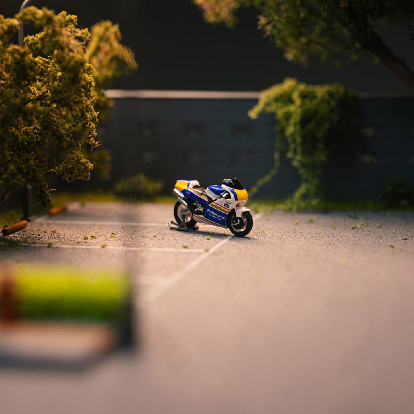 HONDA ROTHMAN’S MOTORCYCLE ACTION FIGURE SET