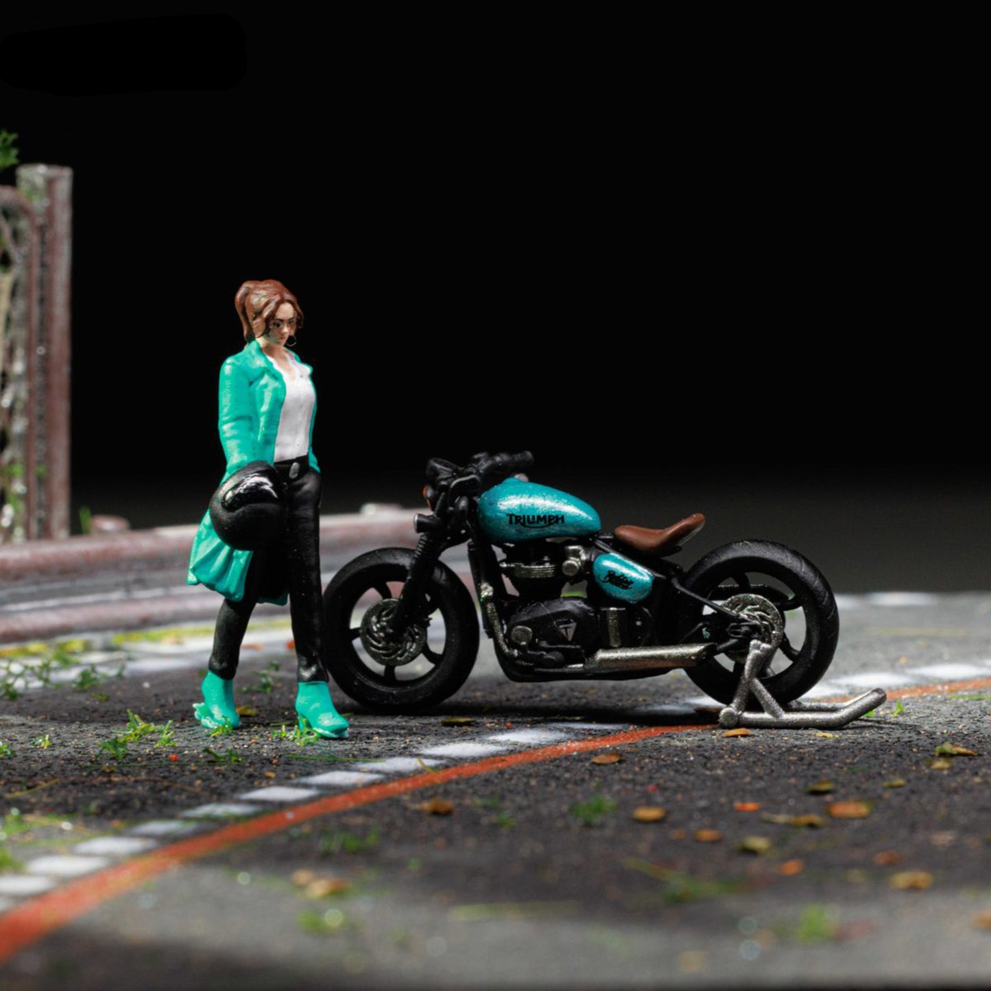 MOREART1:64 TRIUMPHAL BOBBER TRENCH COAT MOTORCYCLE GIRL DOLL SET RESIN MODEL