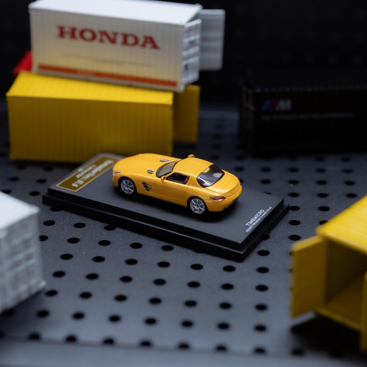 TIMEMICRO 1:64 BENZ SLS YELLOW