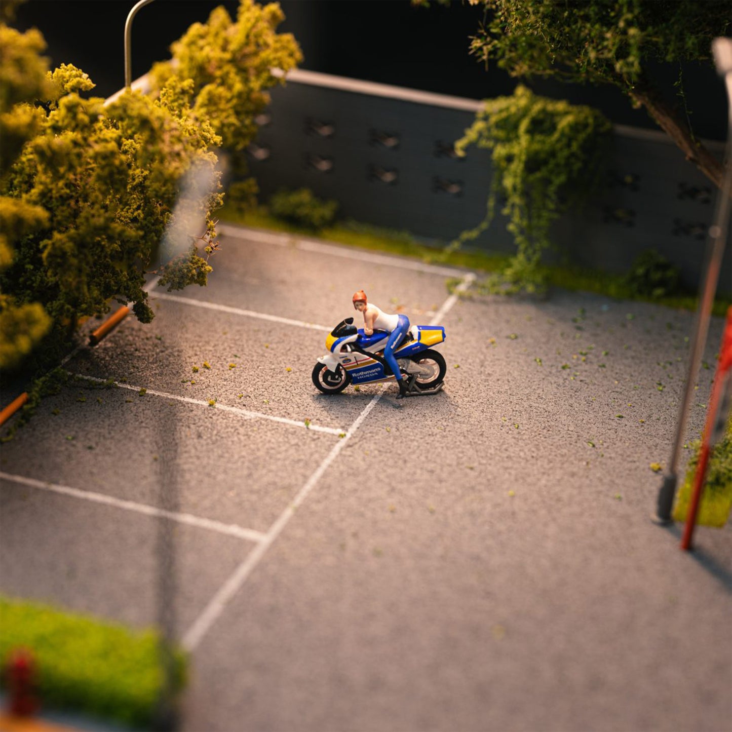 HONDA ROTHMAN’S MOTORCYCLE ACTION FIGURE SET