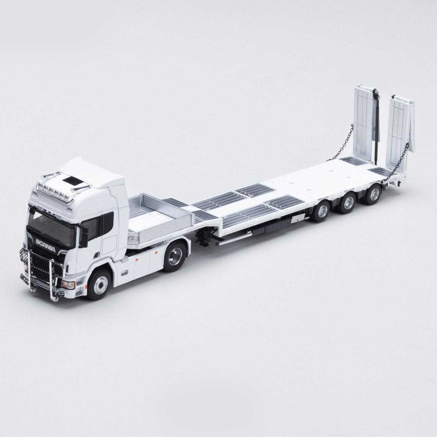 SCANIAN TRAILER TRANSPORTER – WHITE