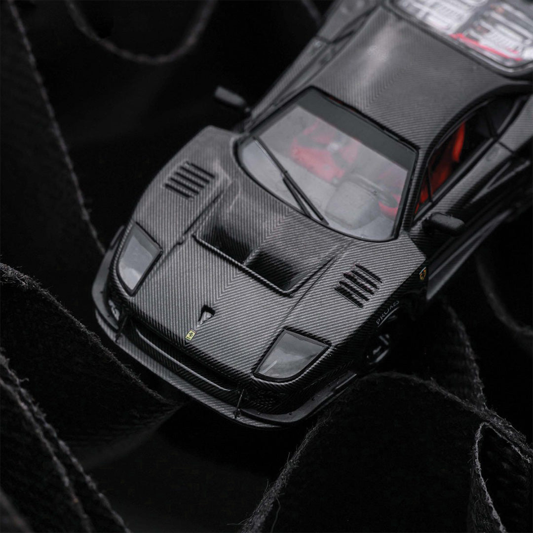F40 BLACK CARBON GIFT BOX EDITION