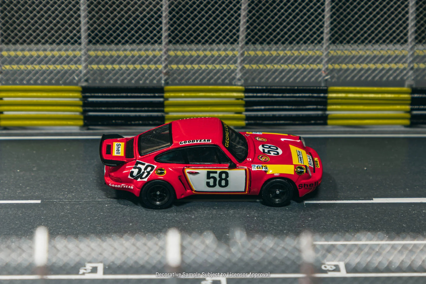 TARMAC WORKS 1/64 - PORSCHE 911 CARRERA RSR 3.0 24H LE MANS 1975 #58
