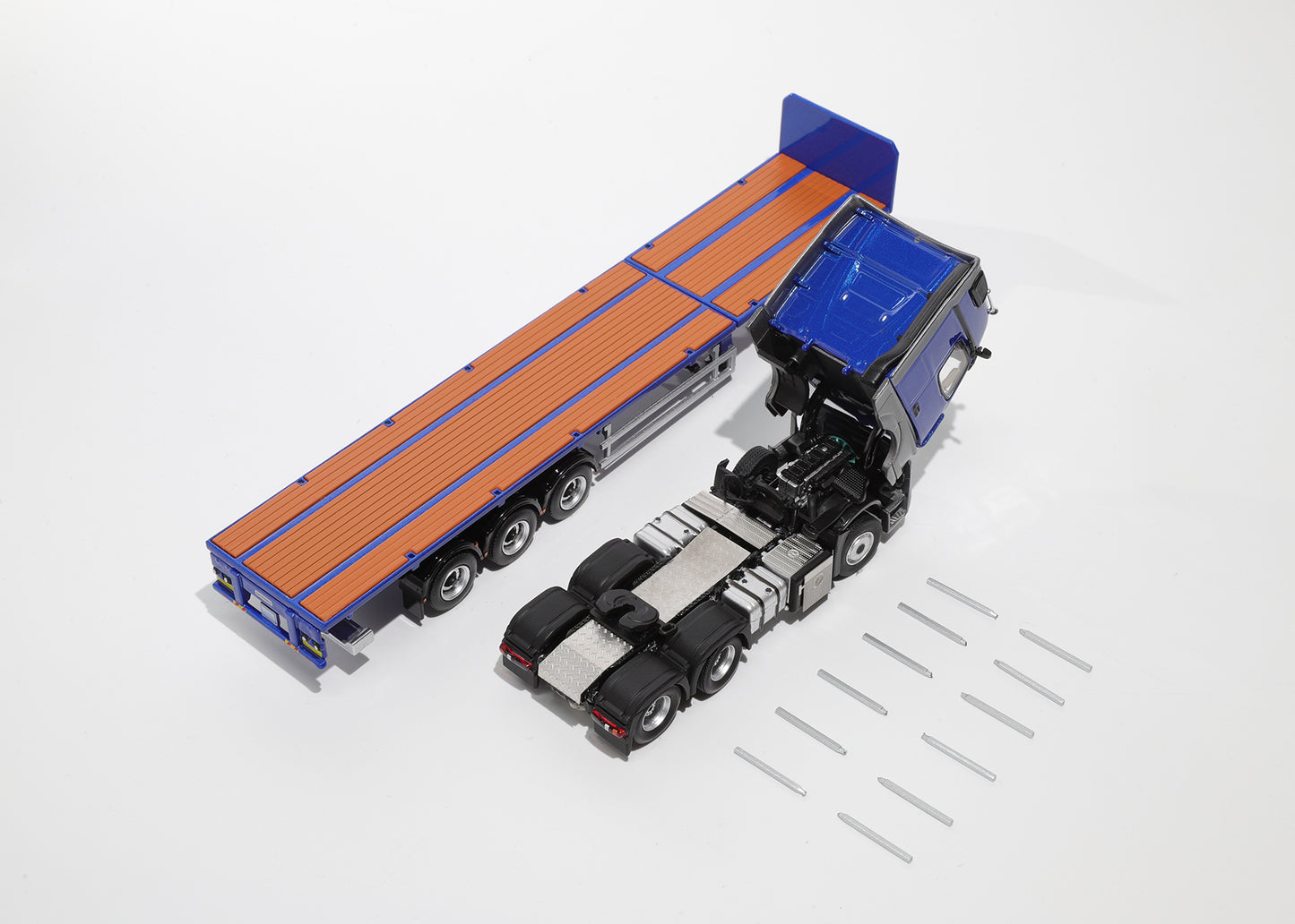 1:64 Mercedes-Benz Actros 6x2 & Scalable Trailer