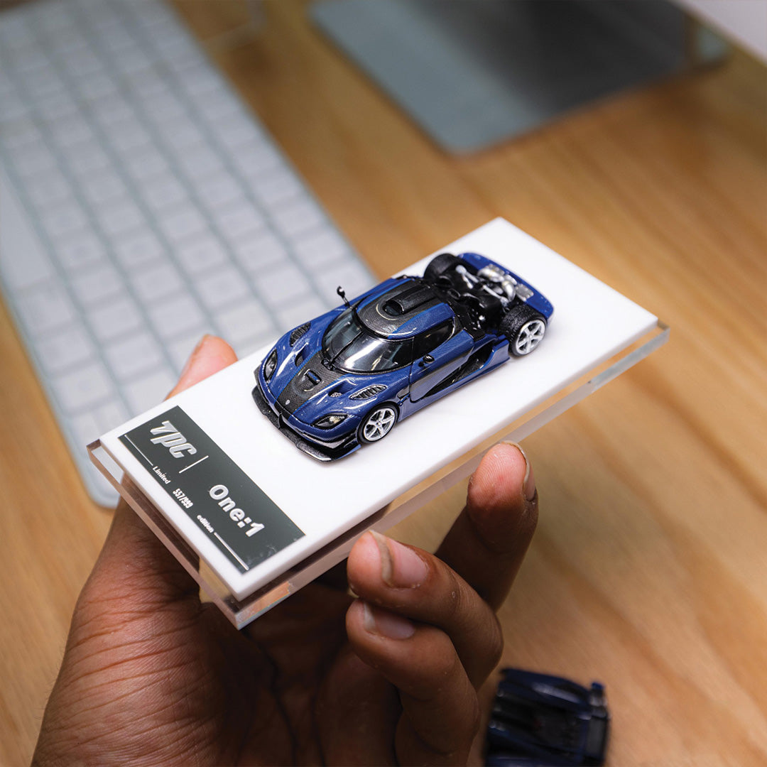 KOENIGSEGG ONE 1 – CARBONE BLUE
