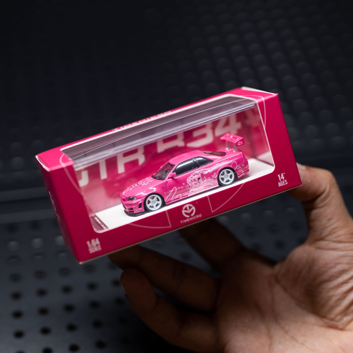 NISSAN GTR R34 PINK CARTOON LATTE – TIMEMICRO