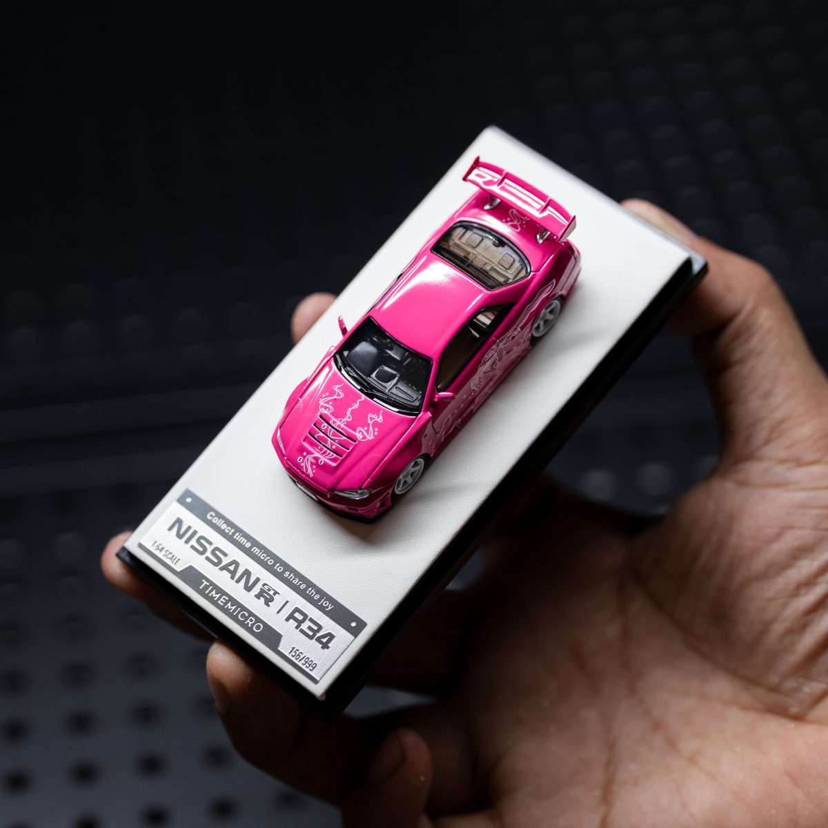 NISSAN GTR R34 PINK CARTOON LATTE – TIMEMICRO
