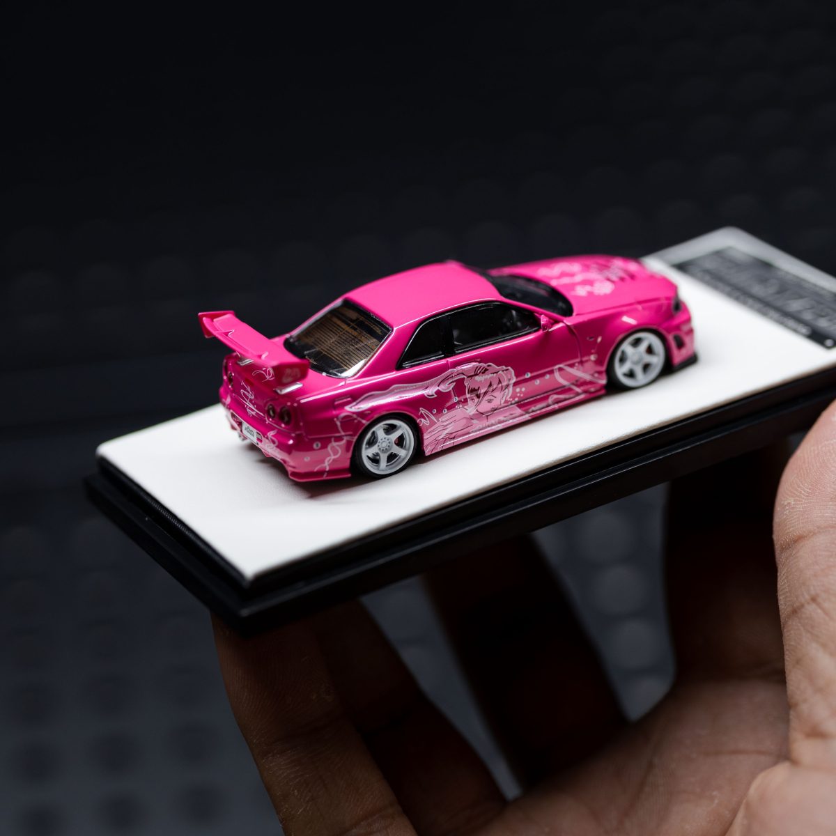 NISSAN GTR R34 PINK CARTOON LATTE – TIMEMICRO