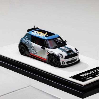 BMW MINI COOPER- GUNDAM PAINTED FIGURE