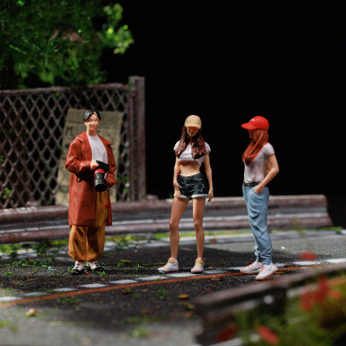 MOREART1:64 TRAVEL PHOTOGRAPHY DOLL SET RESIN MODEL
