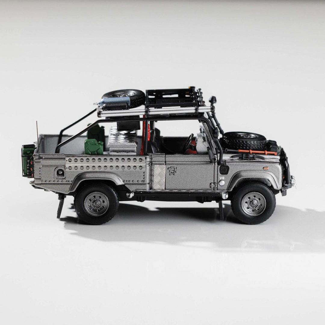 SW 1:64 ALLOY MODEL, LAND ROVER DEFENDER