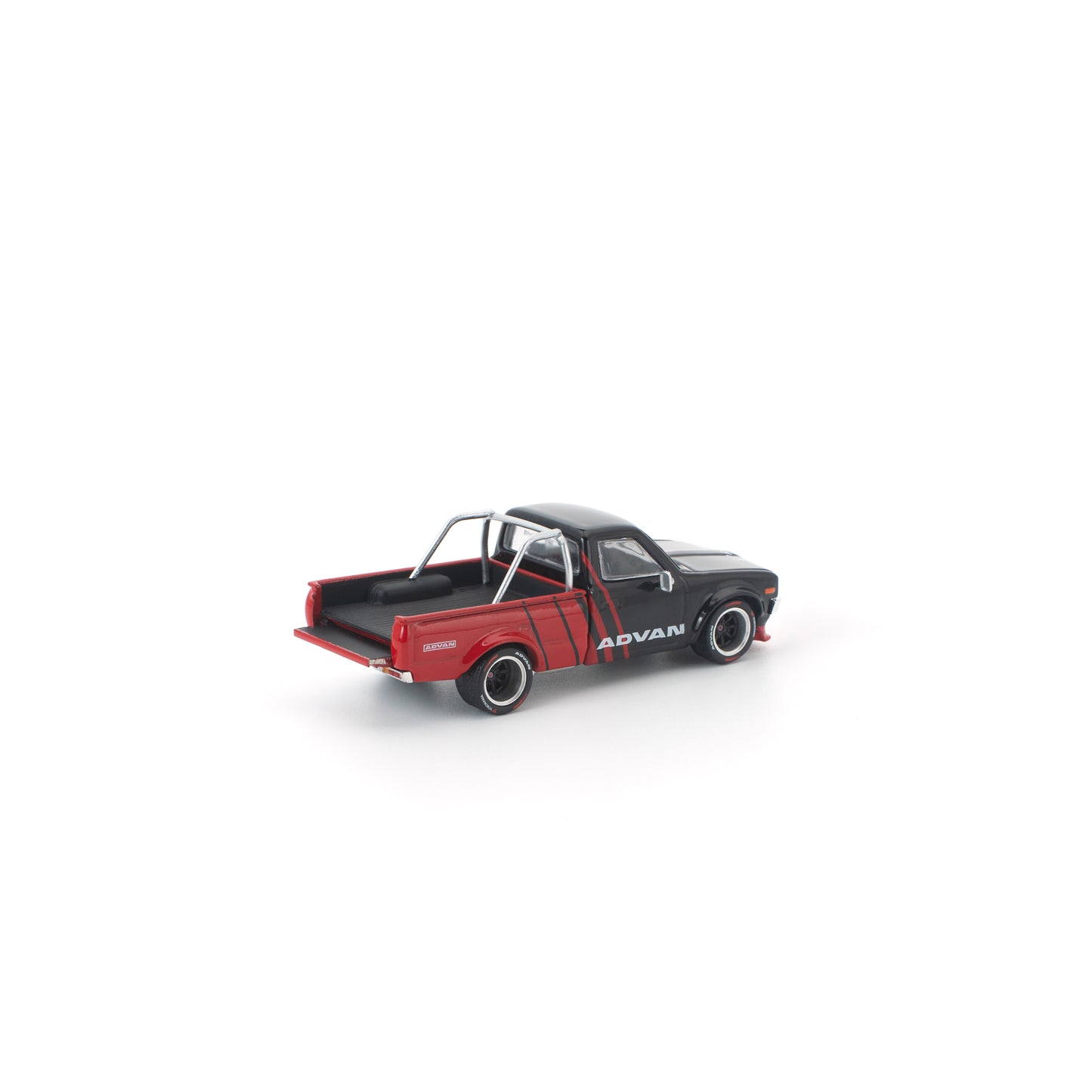 POP RACE 1/64 - PANDEM DATSUN 620 ADVAN - PR640314