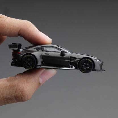 Pop Race 1:64 ASTON MARTIN VANTAGE GT3 CARBON EDITION