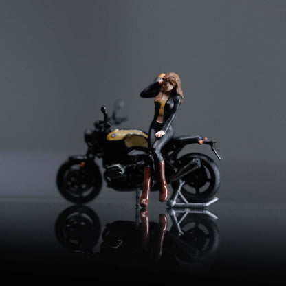 MOREART 1:64 BMW R NINET BLACK GOLD MOTORCYCLE GIRL DOLL SET RESIN MODEL