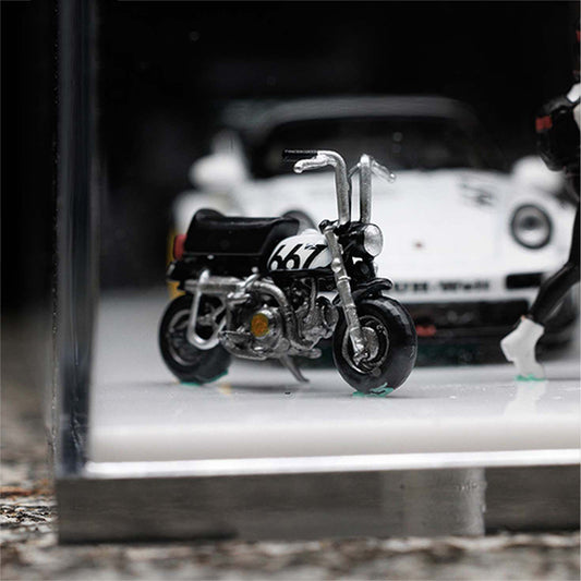 MOTOR AND FIGURE TYPE 667