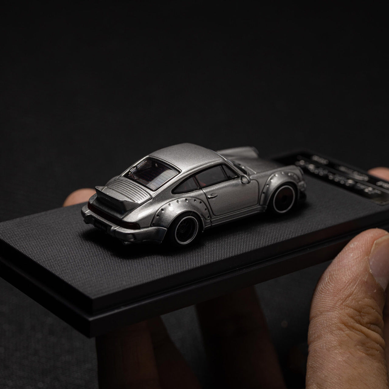 AURORA MODEL PORSCHE RWB RAUH – WELT LIMITED 499 PCS