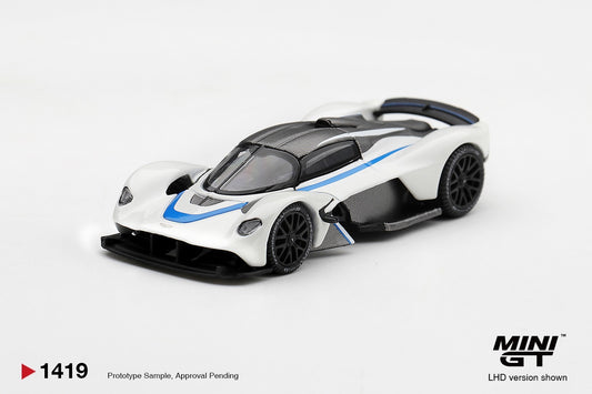 MINIGT 1/64 Aston Martin Valkyrie Escaping White