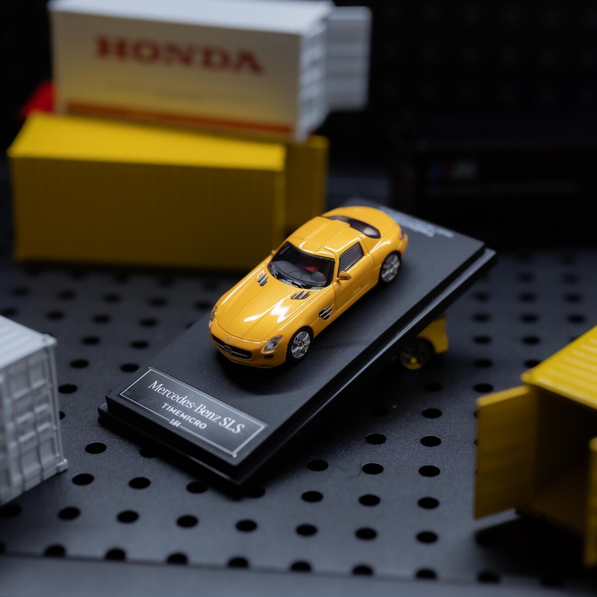 TIMEMICRO 1:64 BENZ SLS YELLOW