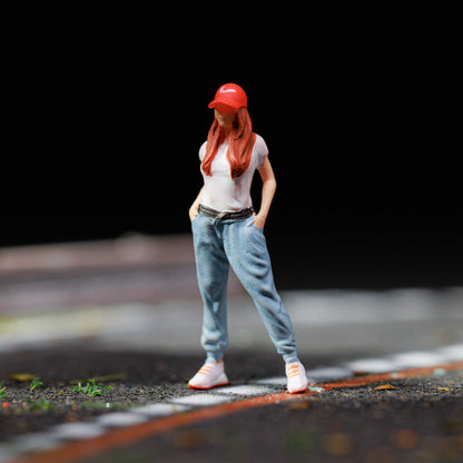 MOREART1:64 TRAVEL PHOTOGRAPHY DOLL SET RESIN MODEL