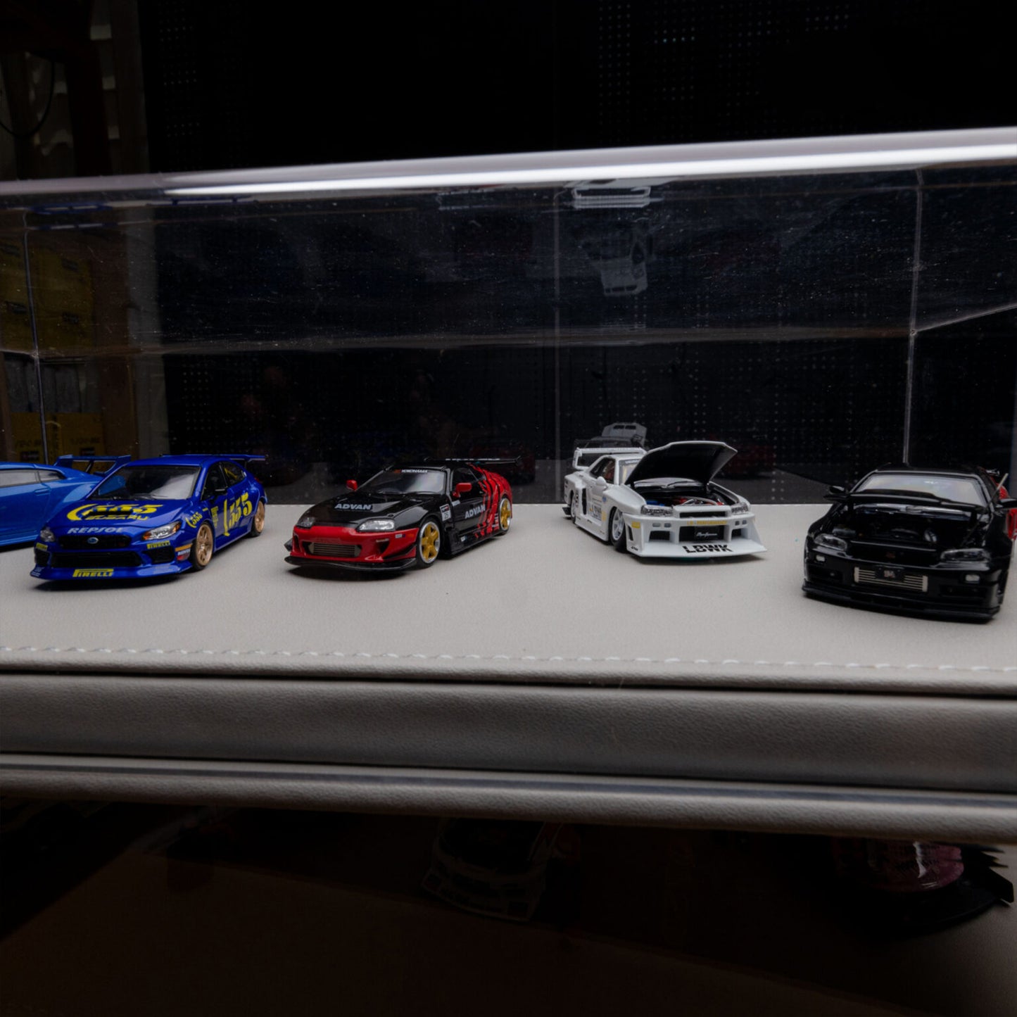 ACRYLIC BOX FOR 1/64