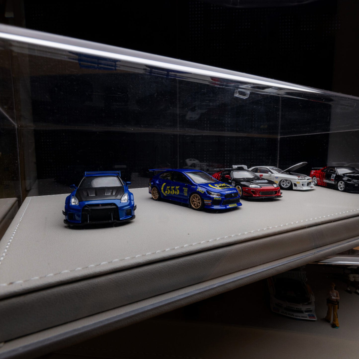 ACRYLIC BOX FOR 1/64
