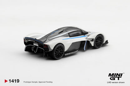MINIGT 1/64 Aston Martin Valkyrie Escaping White