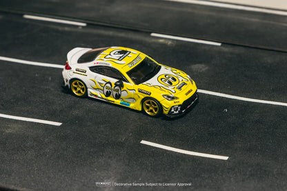 1:64 TOYOTA GR86 -- MOONEYES YELLOW/WHITE FLAMES -- TARMAC WORKS