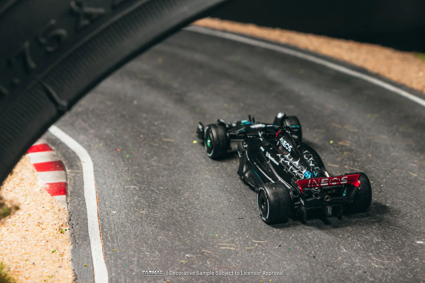 TARMAC WORKS 1/64 - MERCEDES-AMG F1 W14 E PERFORMANCE ITALIAN GRAND PRIX 2023 GEORGE RUSSELL