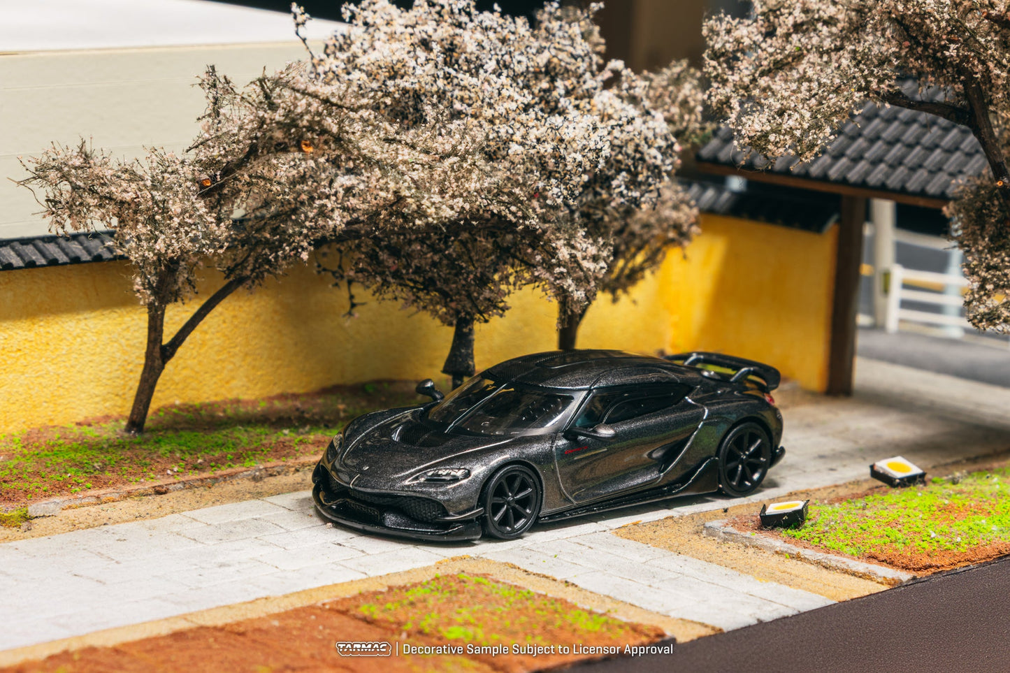 TARMAC WORKS - KOENIGSEGG GEMERA GREY