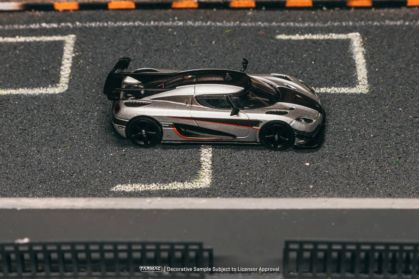 TARMAC WORKS 1/64 - KOENIGSEGG ONE:1 SILVER
