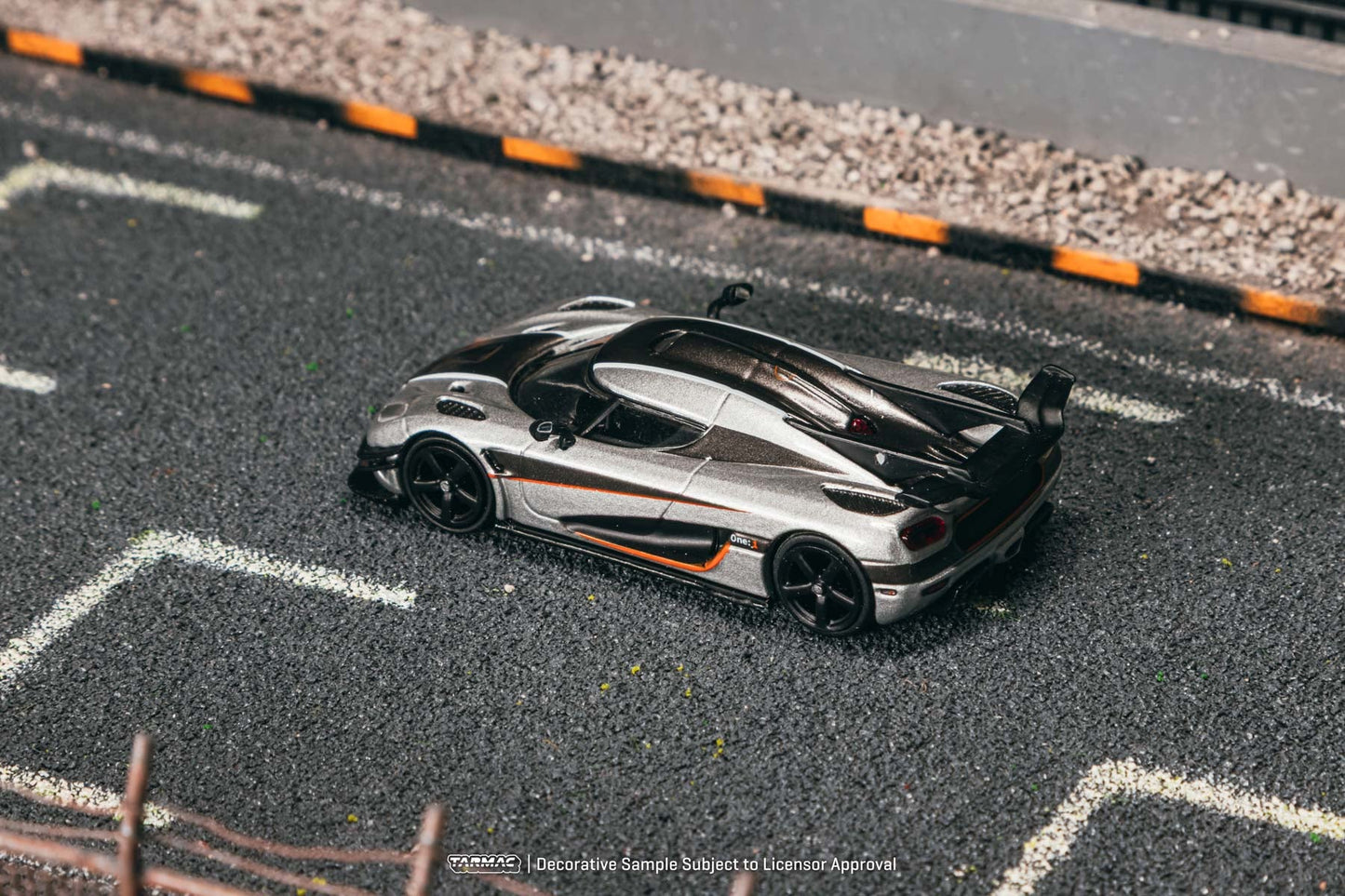 TARMAC WORKS 1/64 - KOENIGSEGG ONE:1 SILVER