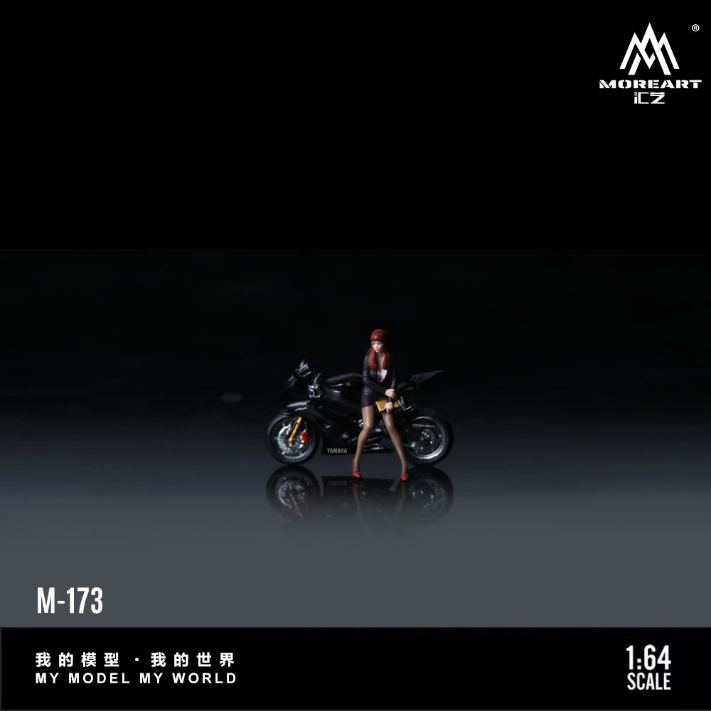 Huiyi MoreArt 1:64 Yamaha R6 Black Lady Motorcycle Figure, Realistic Resin Model