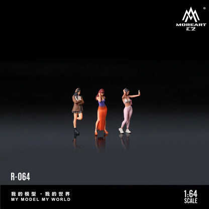 MoreArt1:64 Beautiful and Beautiful Girl Doll Set Simulation Resin Model