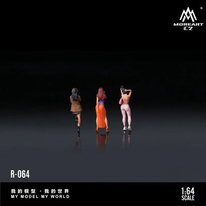 MoreArt1:64 Beautiful and Beautiful Girl Doll Set Simulation Resin Model