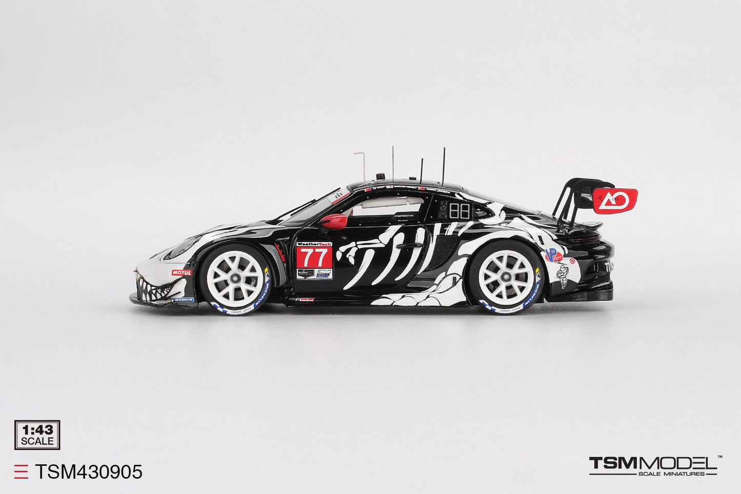 MINIGT - 1/43 PORSCHE 911 GT3 R #77 AO RACING 2025 IMSA PETIT LE MANS TSM430905