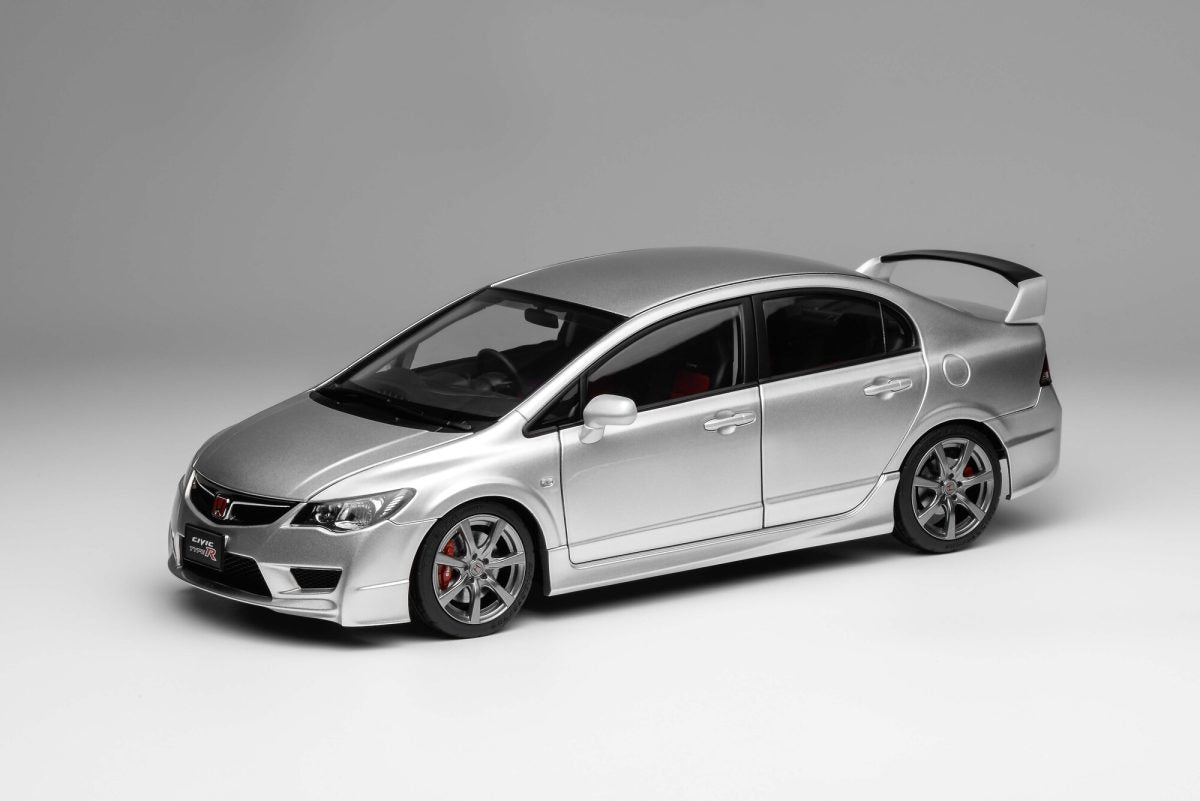 1/18 HONDA CIVIC TYPE R (FD2) 2007 LATE VERSION SUPER PLATINUM METALLIC SILVER – MOTORHELIX - PRE ORDER